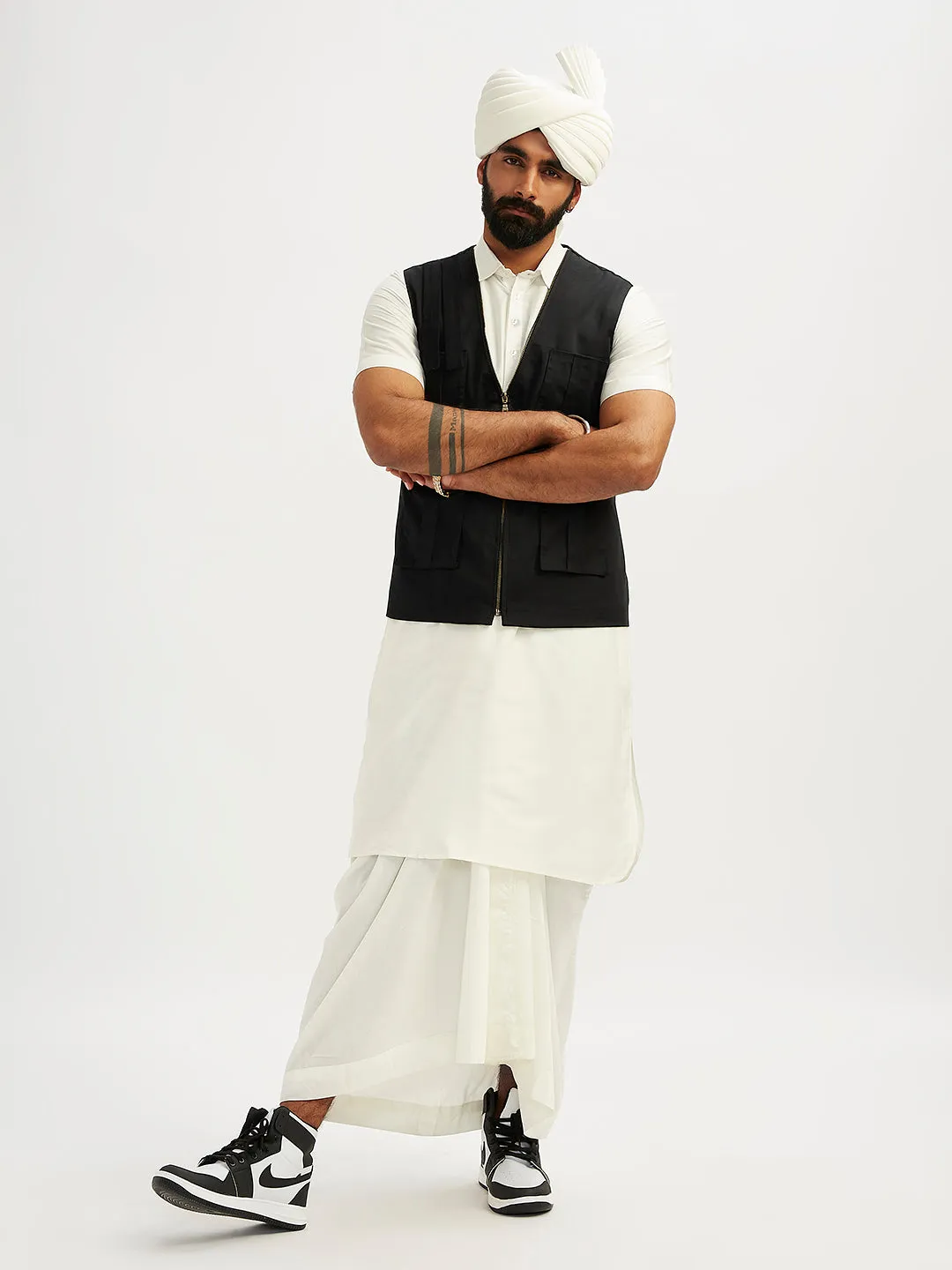 VASTRAMAY Men's White Viscose Kurta, Lungi,Safa And Shacket Set